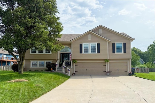 2102 Patti Ln, Greenwood, MO 64034 - photo 1