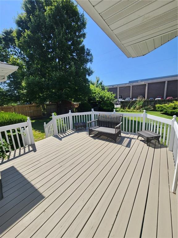 704 Twin Lakes Dr, Pittsburg, KS 66762 - photo 50