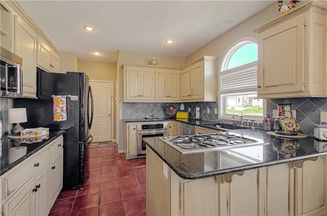 8623 N Liston Ave, Kansas City, MO 64154 - photo 11
