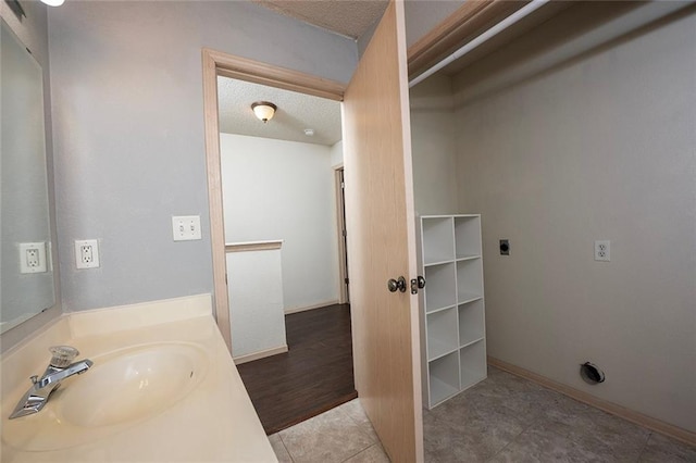 5602 NW Moonlight Meadow Ct, Lees Summit, MO 64064 - photo 21