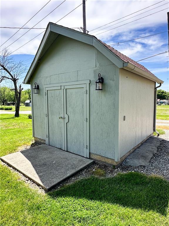 713 Brookfield Ave, Brookfield, MO 64628 - photo 25