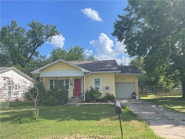 113 W Grace Blvd, Coffeyville, KS 67337 - photo 1