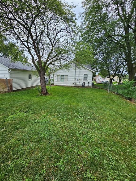 710 Pottawatomie St, Hiawatha, KS 66434 - photo 3
