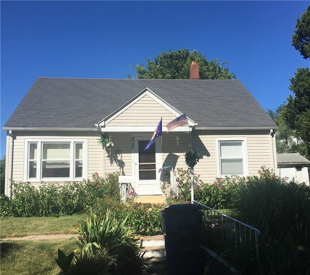 317 Macon St, Brookfield, MO 64628 - photo 1
