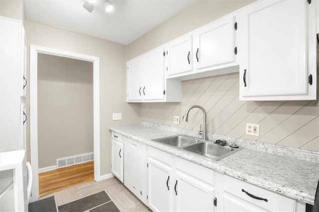 1700 NE 67th St, Gladstone, MO 64118 - photo 9