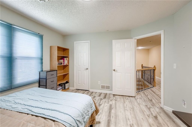 8121 W 130th St, Overland Park, KS 66213 - photo 36