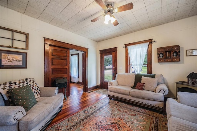 715 Pine St, Sweet Springs, MO 65351 - photo 9