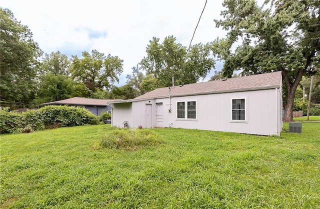 6105 Oakland Ave, Kansas City, KS 66102 - photo 20
