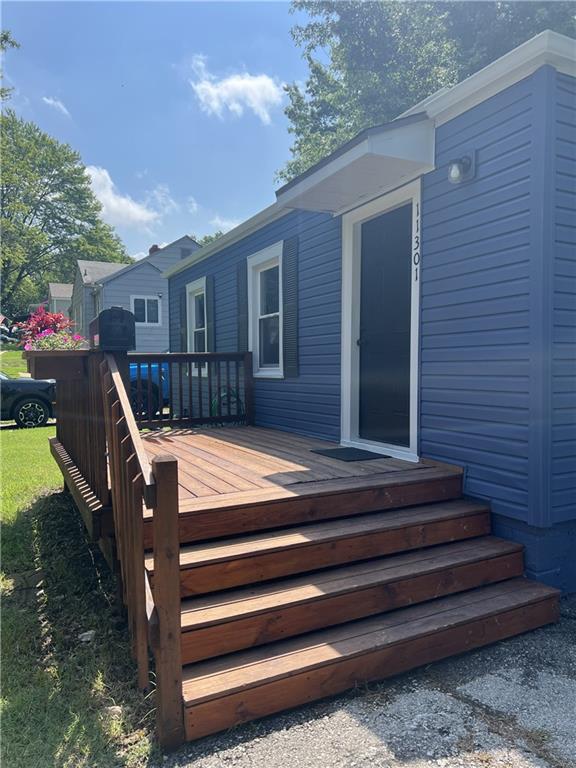 11301 E 39th Ter, Independence, MO 64052 - photo 2