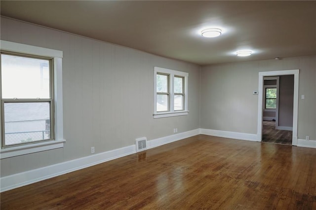 16 E Hyde Park Ave, Saint Joseph, MO 64504 - photo 6