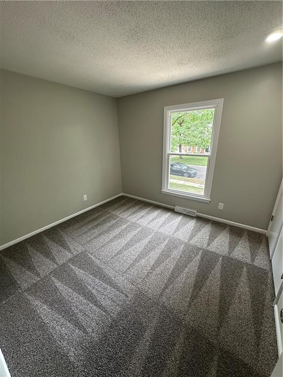 9159 W 92nd Pl, Overland Park, KS 66212 - photo 16
