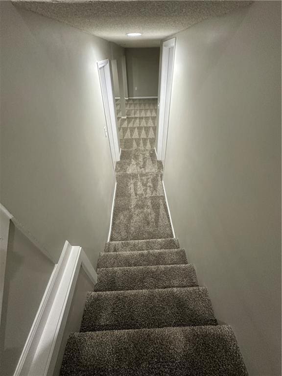 9159 W 92nd Pl, Overland Park, KS 66212 - photo 27