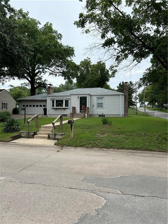 1300 Cherokee St, Leavenworth, KS 66048 - photo 1