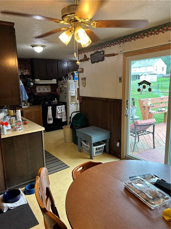 1300 Cherokee St, Leavenworth, KS 66048 - photo 11