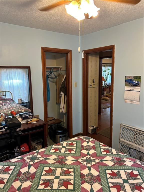 1300 Cherokee St, Leavenworth, KS 66048 - photo 17