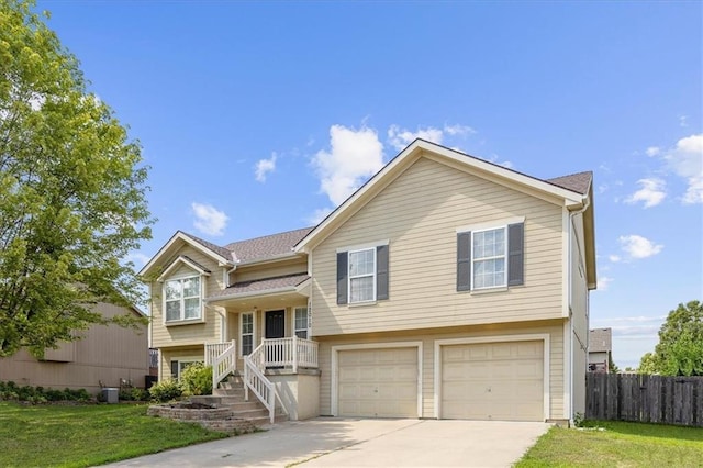 12010 White Oak St, Peculiar, MO 64078 - photo 1