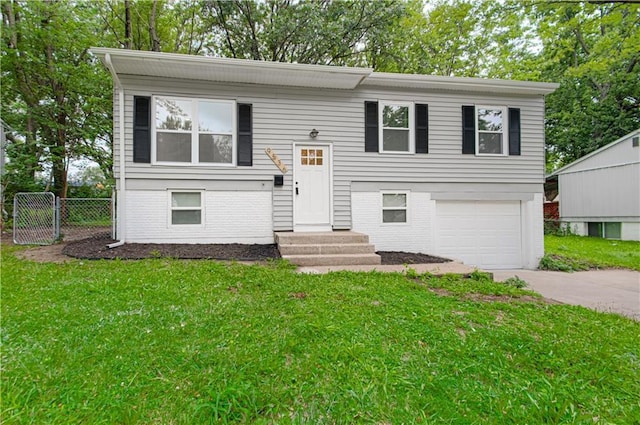 9536 Booth Ave, Kansas City, MO 64134 - photo 1