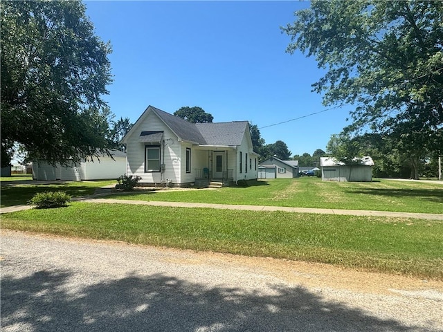 118 N Mulberry St, Adrian, MO 64720 - photo 1