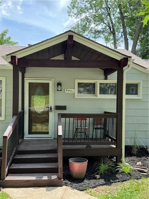 8401 W 77th St, Overland Park, KS 66204 - photo 2