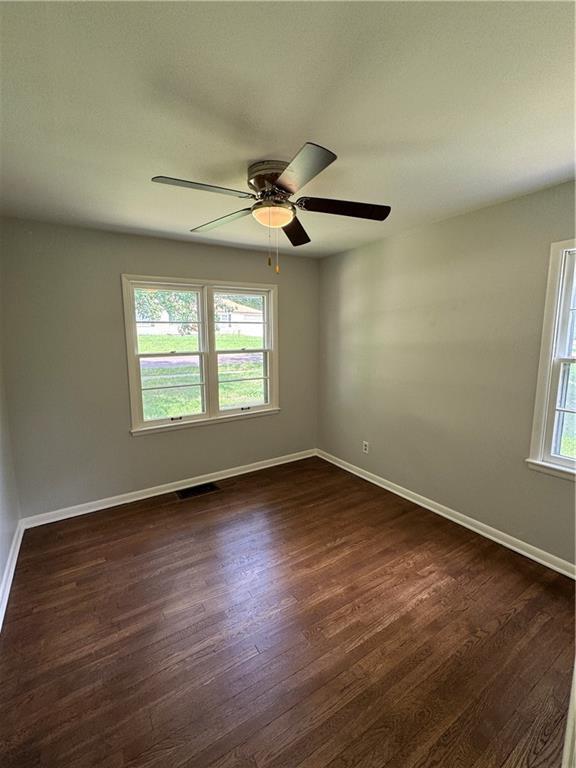 8401 W 77th St, Overland Park, KS 66204 - photo 19