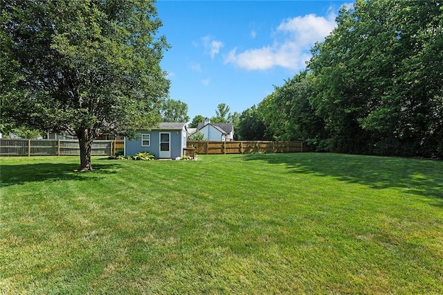 501 Chestnut Cir, Raymore, MO 64083 - photo 33