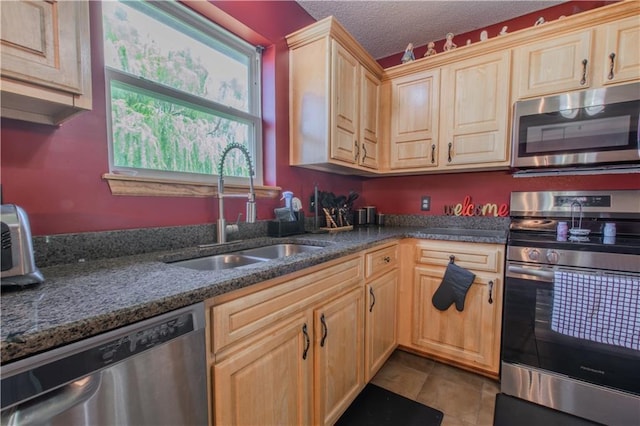 10206 E 220th Pl, Peculiar, MO 64078 - photo 17