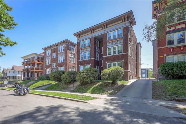 4017-4023 Harrison St, Kansas City, MO 64110 - photo 1