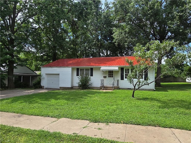 606 S Windsor St, Windsor, MO 65360 - photo 1