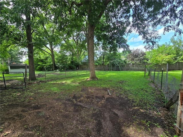 606 S Windsor St, Windsor, MO 65360 - photo 11