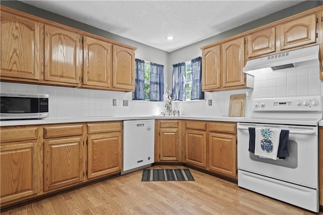 1002 N Parker Ter, Olathe, KS 66061 - photo 9