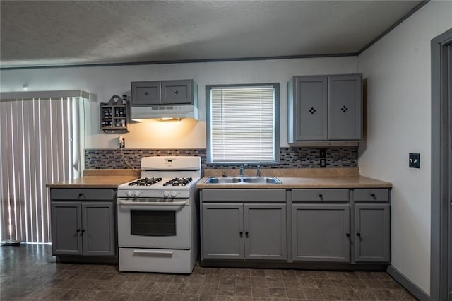 2409 W 1st St, Coffeyville, KS 67337 - photo 3