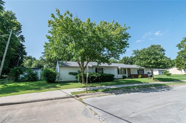 2409 W 1st St, Coffeyville, KS 67337 - photo 26