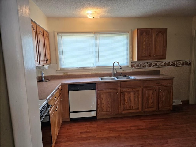 1300 Dover Dr, Salina, KS 67401 - photo 10