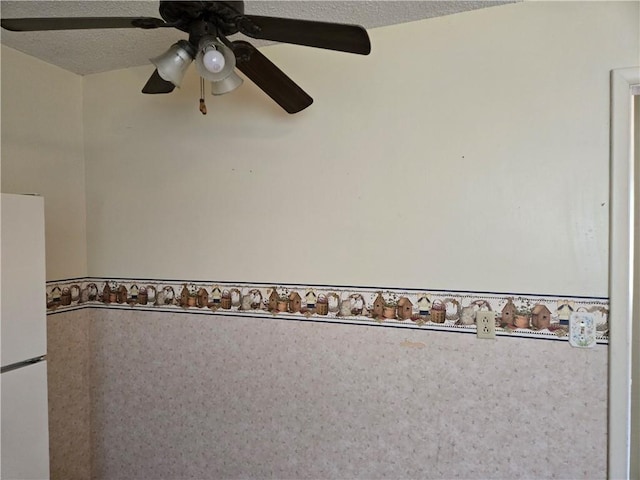 1300 Dover Dr, Salina, KS 67401 - photo 14