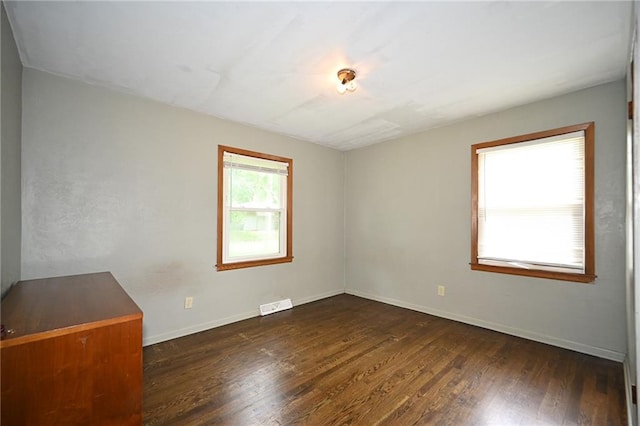 4946 N Elmwood Ave, Kansas City, MO 64119 - photo 18