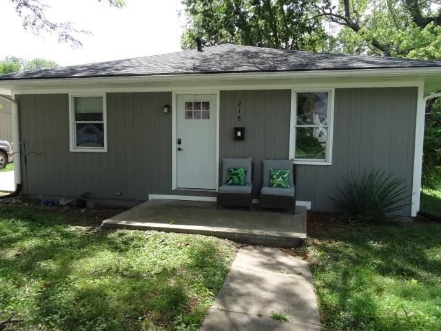 218 S Mechanic St, Butler, MO 64730 - photo 3