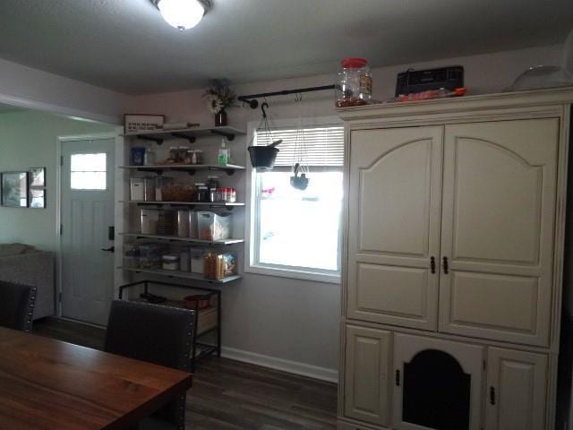 218 S Mechanic St, Butler, MO 64730 - photo 9