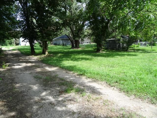218 S Mechanic St, Butler, MO 64730 - photo 41