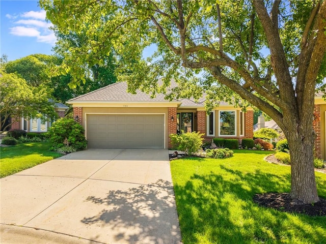 713 Bristol Ct, Liberty, MO 64068 - photo 1