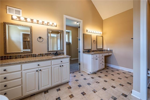 521 W Clark St, Warrensburg, MO 64093 - photo 7