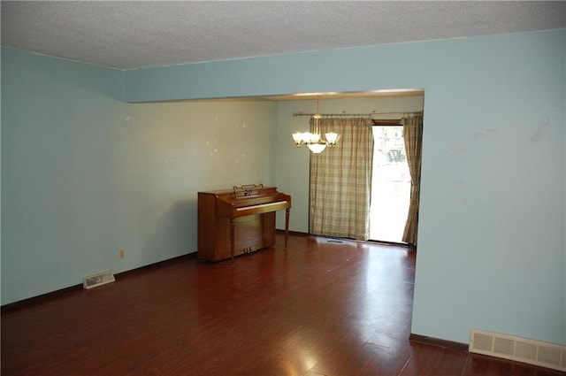 4517 Badger St, Saint Joseph, MO 64506 - photo 4