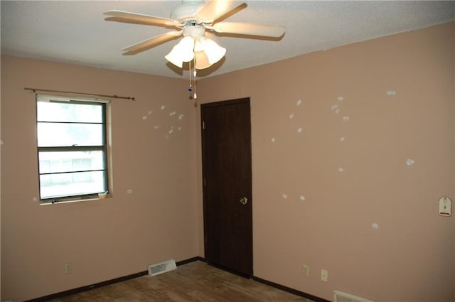 4517 Badger St, Saint Joseph, MO 64506 - photo 17