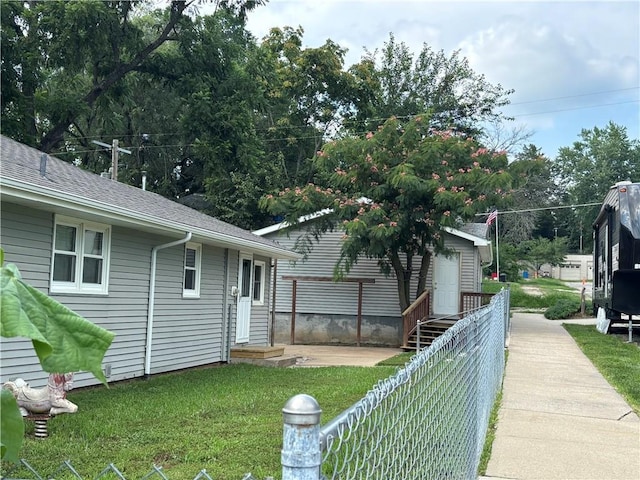 101 W Highland Ave W, Saint Joseph, MO 64505 - photo 3