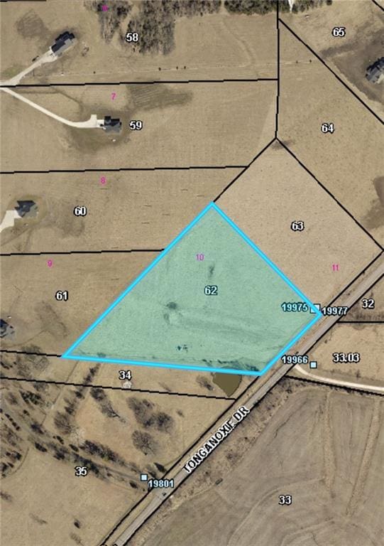 Tonganoxie Dr, Tonganoxie, KS 66086 - photo 1