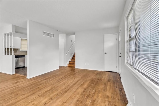 7920 NE San Rafael Dr, Kansas City, MO 64119 - photo 4