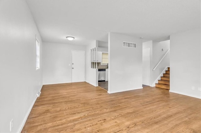 7920 NE San Rafael Dr, Kansas City, MO 64119 - photo 5