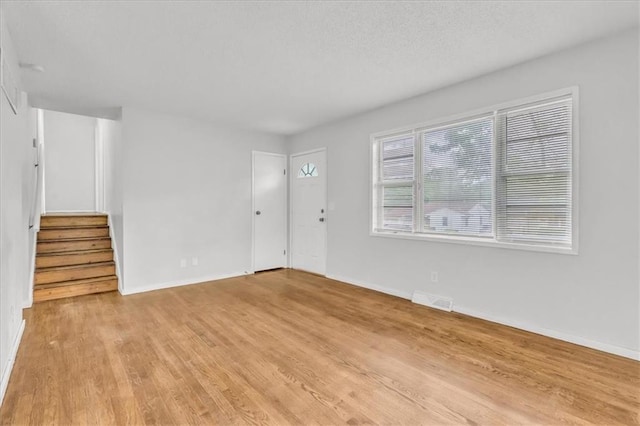 7920 NE San Rafael Dr, Kansas City, MO 64119 - photo 8