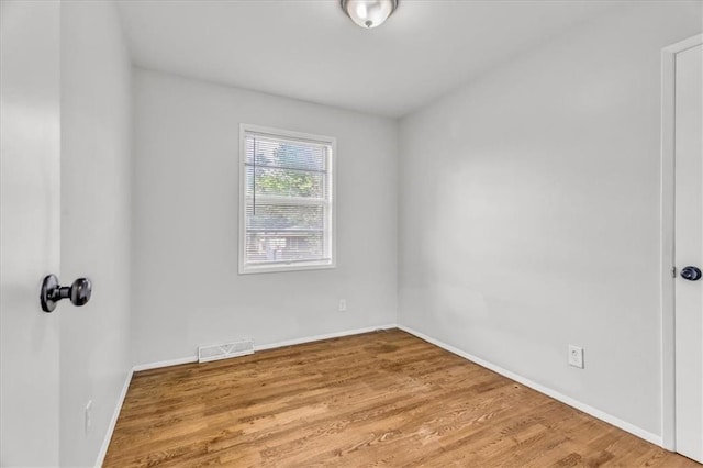 7920 NE San Rafael Dr, Kansas City, MO 64119 - photo 13