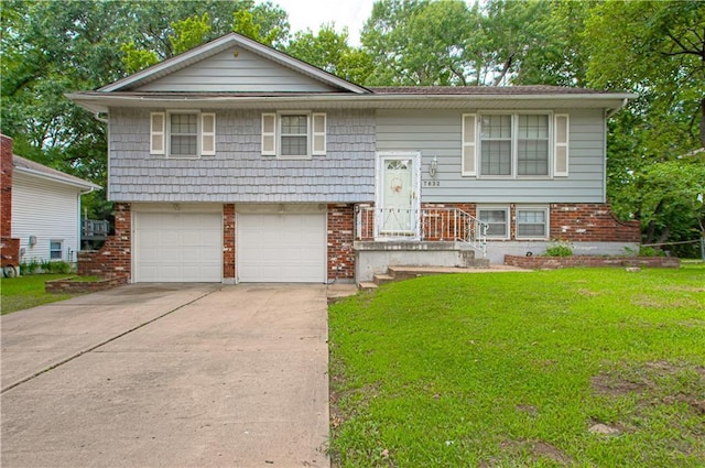 7632 Milrey Dr, Kansas City, MO 64152 - photo 1