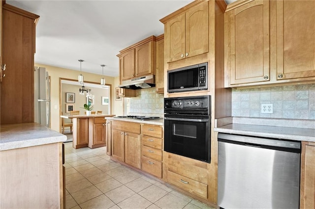 8914 Western Hills Dr, Kansas City, MO 64114 - photo 4